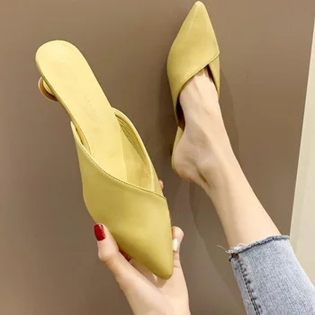 Летние женские тонкие туфли-полусапожки Женская Корейская версия Желтых модельных туфель-слипонов, Новинка 2023 года